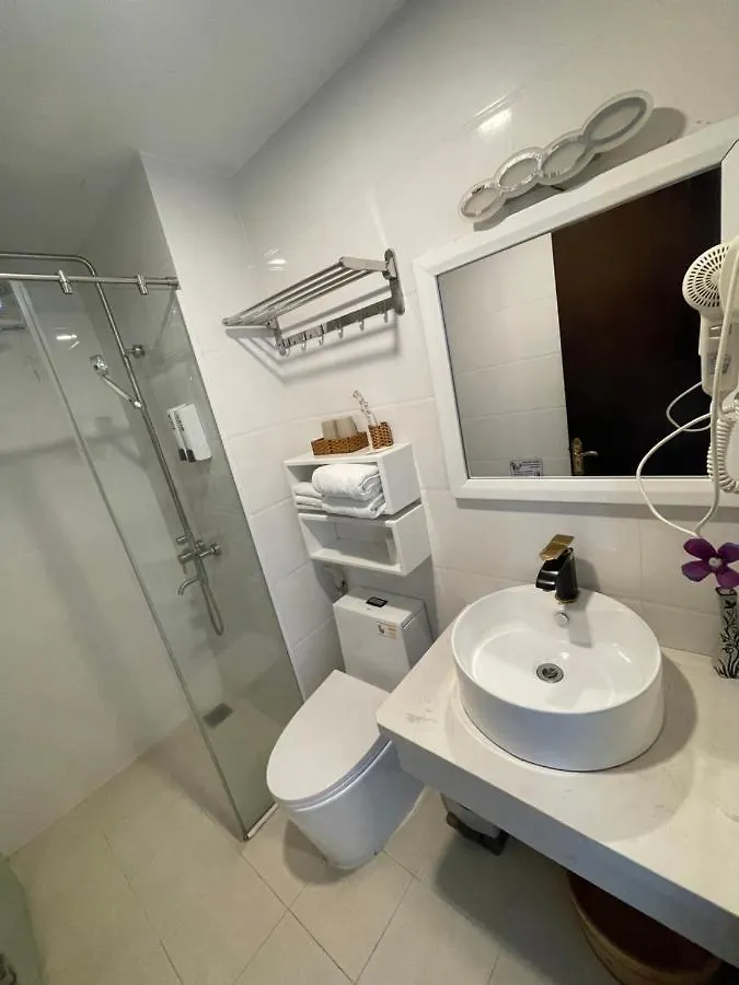 Tokia Hotel Nha Trang 2*,